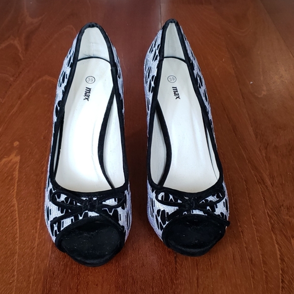 High heels shoes - Picture 2 of 4